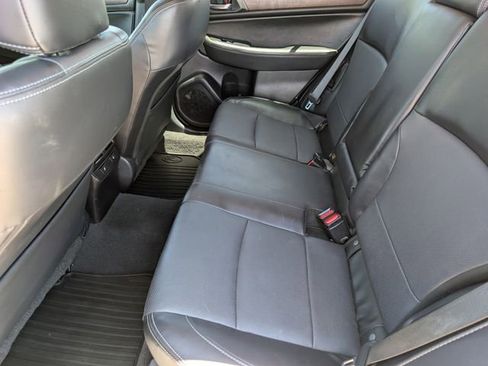 Used 2017 Subaru Outback 3.6R Limited AWD/4WD image 18