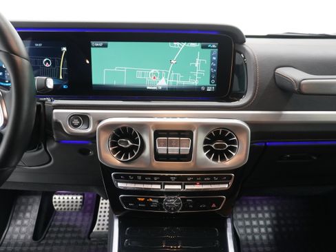 Used 2024 Mercedes-Benz G 550 image 25
