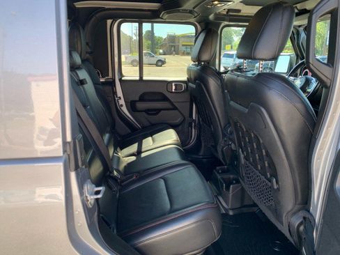 Used 2020 Jeep Gladiator Rubicon image 15