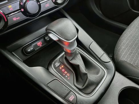 Used 2021 Kia Soul S FWD image 17