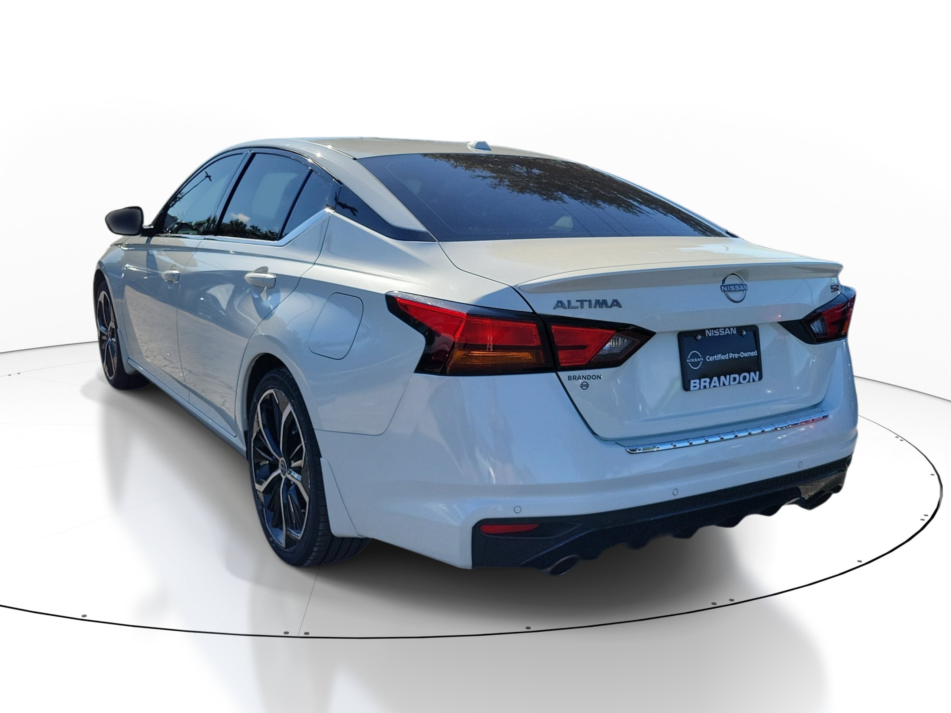 Certified 2023 Nissan Altima 2.5 SR w/ SR Premium Package FWD image 5