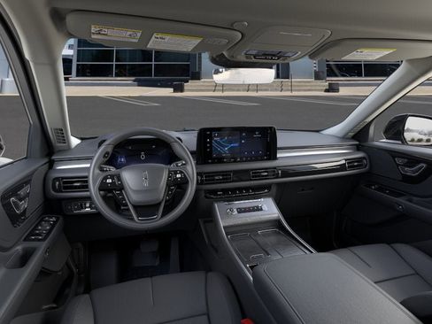 New 2026 Lincoln Aviator AWD w/ Jet Appearance Package image 9