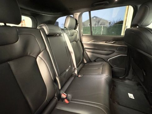 New 2026 Jeep Grand Cherokee Limited w/ Limited Altitude Package image 22