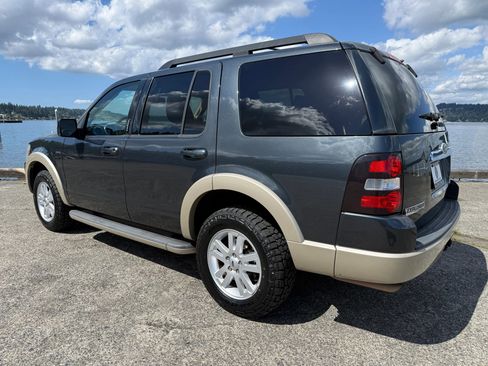 Used 2010 Ford Explorer Eddie Bauer AWD/4WD image 4