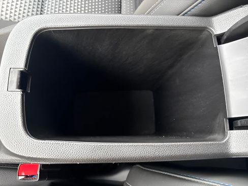 Used 2025 Chevrolet Trax LT image 23