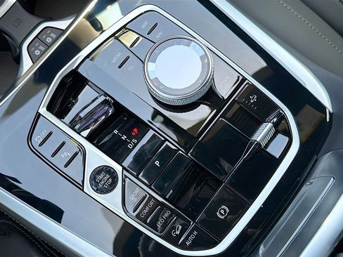 New 2027 BMW X7 xDrive40i w/ Executive Package AWD/4WD image 31