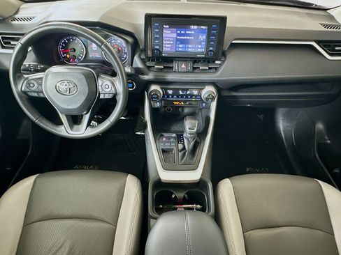 Used 2021 Toyota RAV4 XLE Premium FWD image 27