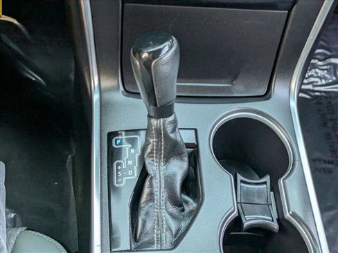 Used 2015 Toyota Camry SE image 12