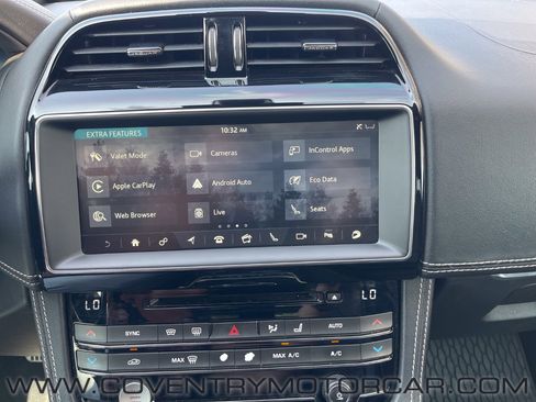 Used 2019 Jaguar F-PACE S image 18