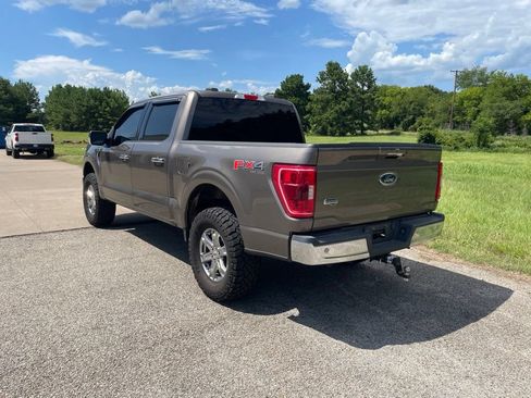 Used 2021 Ford F150 XLT w/ Equipment Group 302A High AWD/4WD image 3