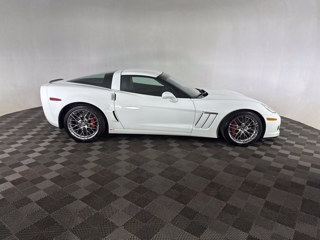 Used 2012 Chevrolet Corvette Grand Sport w/ 3LT Preferred Equipment Group RWD image 6
