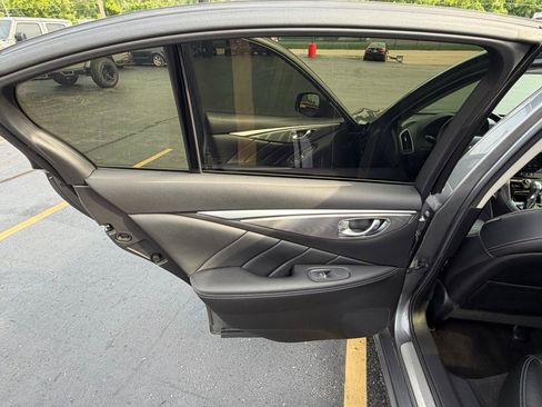 Used 2015 INFINITI Q50 AWD w/ Navigation Package image 31