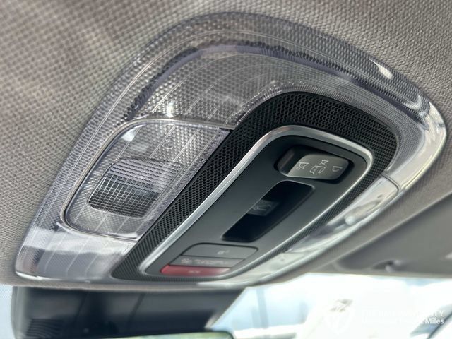 New 2026 Hyundai Elantra Limited FWD image 33
