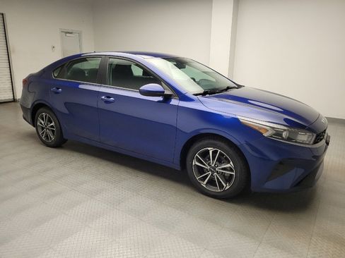 Used 2022 Kia Forte LXS FWD image 11