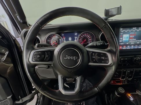 Used 2020 Jeep Gladiator Rubicon image 18