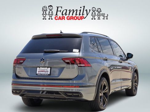 Used 2024 Volkswagen Tiguan SE R-Line FWD image 4