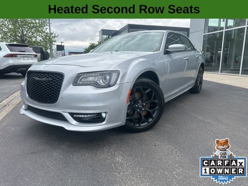 Used 2023 Chrysler 300 Touring L w/ Comfort Group AWD/4WD image 1