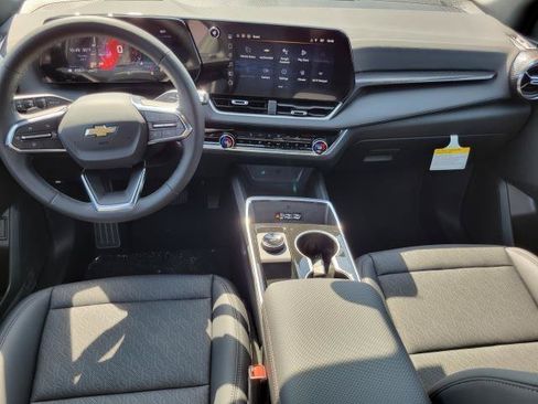 New 2026 Chevrolet Equinox LT w/ Convenience Package II AWD/4WD image 26