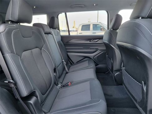 Certified 2023 Jeep Grand Cherokee L Laredo image 24