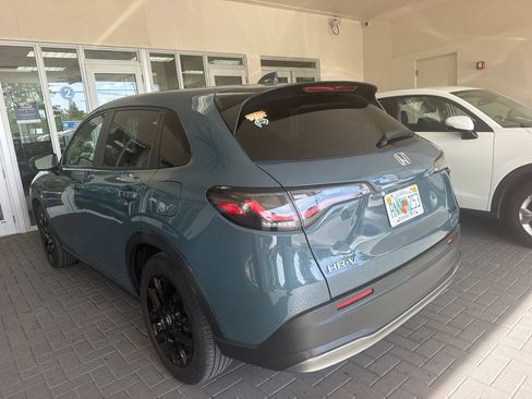 Used 2025 Honda HR-V Sport image 8