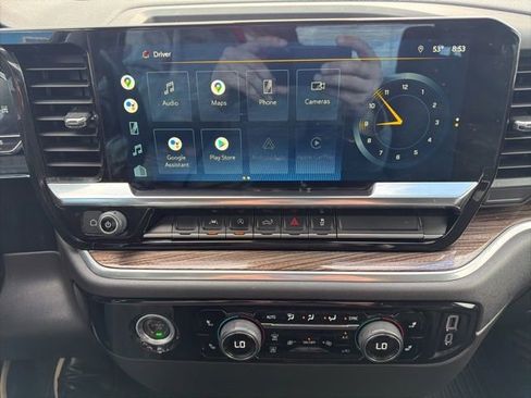 Used 2022 Chevrolet Silverado 1500 LT AWD/4WD image 16