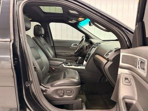 Used 2012 Ford Explorer XLT AWD/4WD image 12