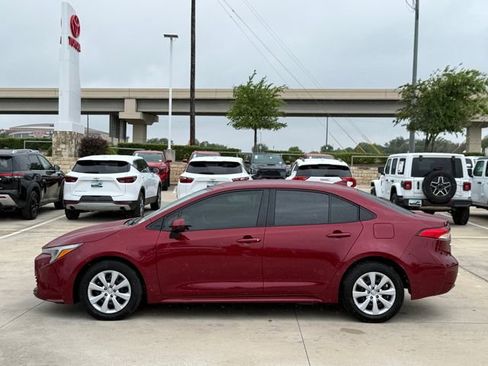 Used 2026 Toyota Corolla LE image 8