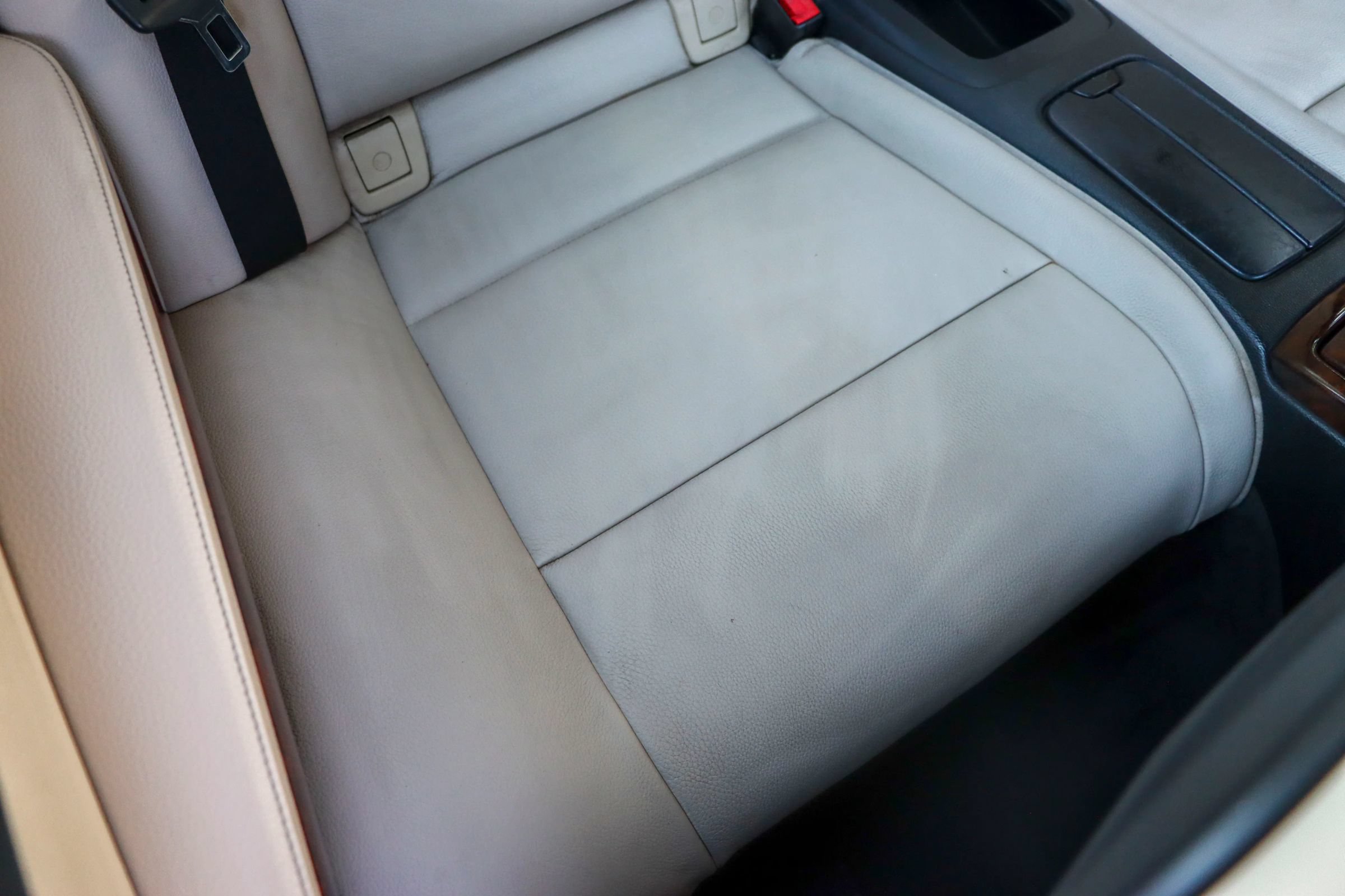 Used 2013 BMW 328i Convertible RWD image 25