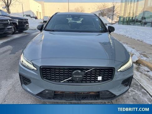Used 2024 Volvo V60 T8 Polestar image 2