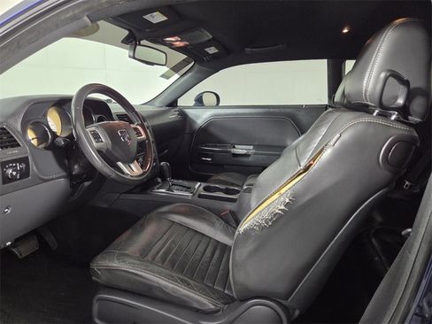 Used 2013 Dodge Challenger R/T Plus image 10