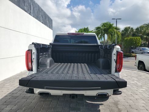 Used 2024 GMC Sierra 1500 Denali Ultimate AWD/4WD image 10