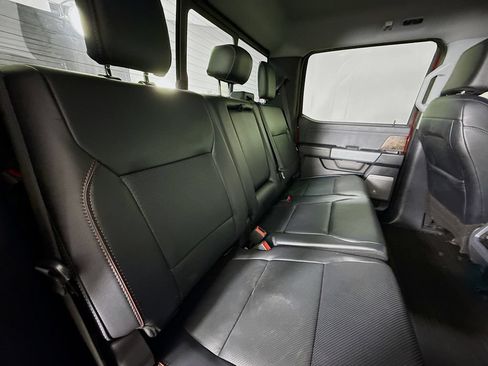 Used 2024 Ford F250 Lariat w/ Sport Appearance Package AWD/4WD image 27