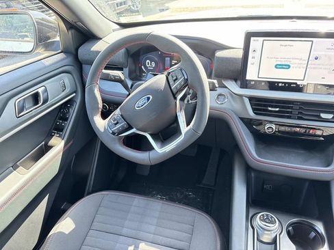 New 2026 Ford Explorer ST-Line AWD/4WD image 14