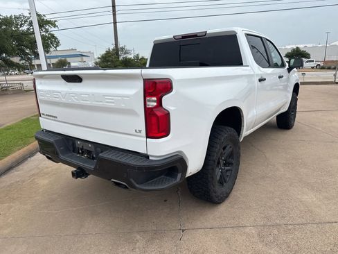 Used 2021 Chevrolet Silverado 1500 LT Trail Boss w/ Convenience Package II AWD/4WD image 7