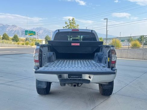 Used 2010 Toyota Tacoma 4x4 Double Cab V6 image 15
