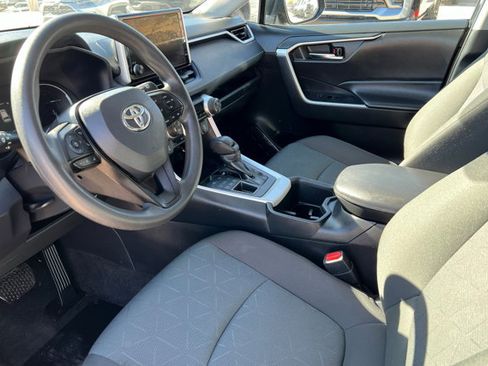 Used 2024 Toyota RAV4 XLE image 15