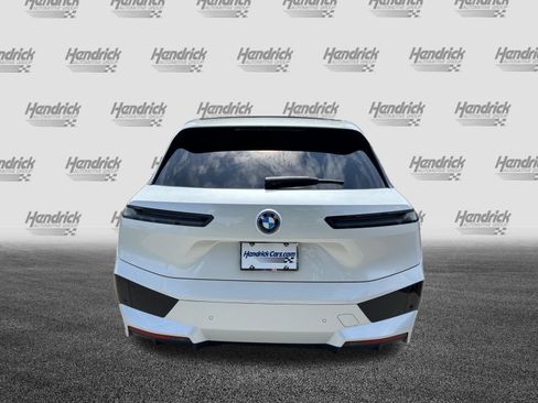 Used 2024 BMW iX xDrive50 w/ Sport Package AWD/4WD image 9