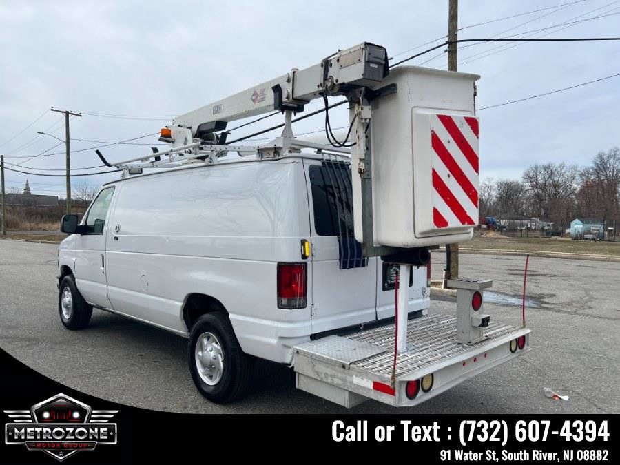Used 2014 Ford E-350 and Econoline 350 Super Duty w/ Power Group RWD image 13
