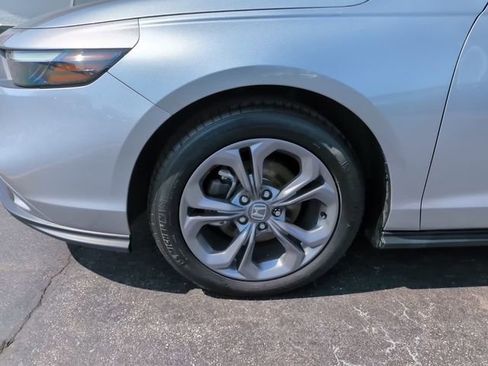 Used 2024 Honda Accord EX image 12