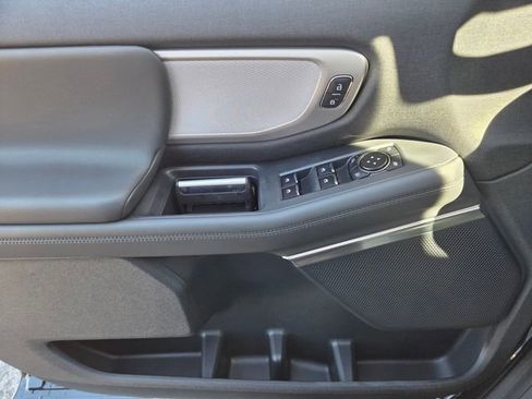 New 2026 Ford Expedition Active image 24