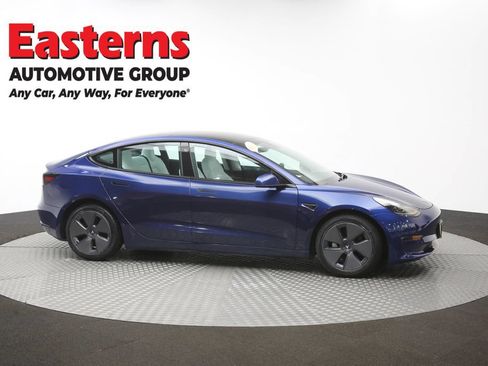 Used 2023 Tesla Model 3 Standard Range RWD image 41