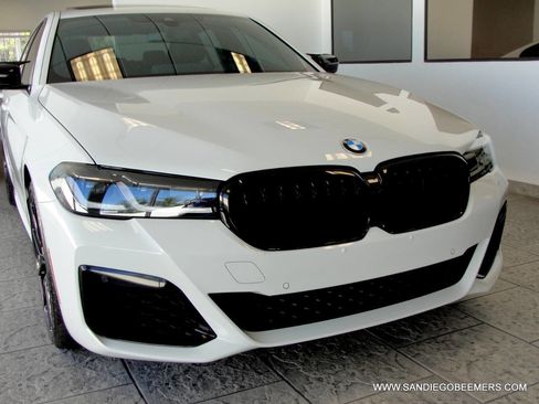 Used 2022 BMW 540i w/ M Sport Package image 17