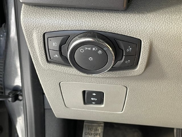 Used 2016 Ford F150 XLT w/ Equipment Group 302A Luxury AWD/4WD image 11