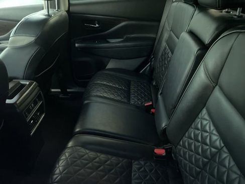 Used 2020 Nissan Murano Platinum image 3