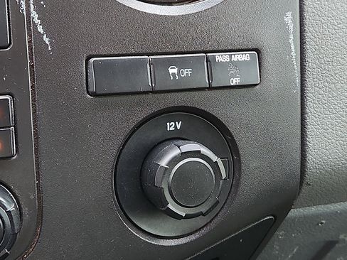 Used 2013 Ford F250 XL RWD image 18