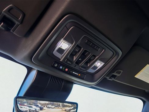 Used 2024 GMC Sierra 3500 AT4 w/ AT4 Premium Plus Package image 23