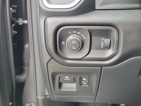 New 2026 RAM 1500 Big Horn AWD/4WD image 13