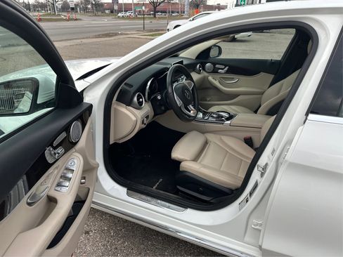 Used 2015 Mercedes-Benz C 300 4MATIC Sedan image 10