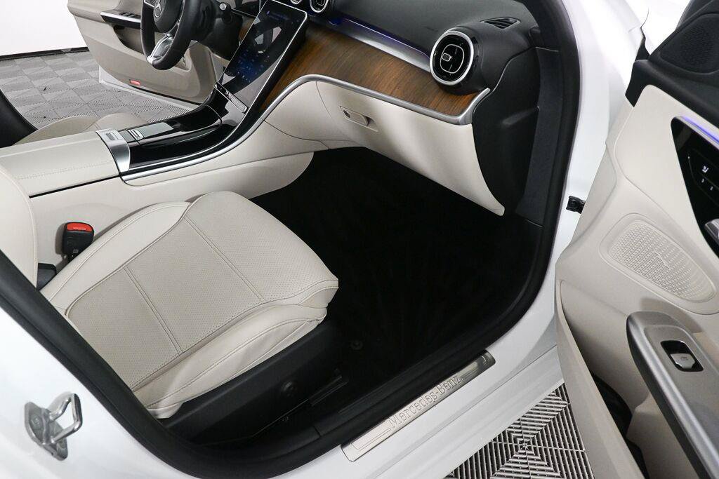 Certified 2024 Mercedes-Benz C 300 Sedan image 18