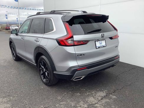 Used 2023 Honda CR-V Sport image 4